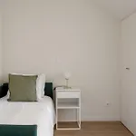 Lisbon Nest 2Br