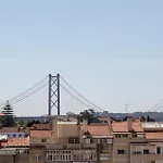 Lisbon Nest 2Br